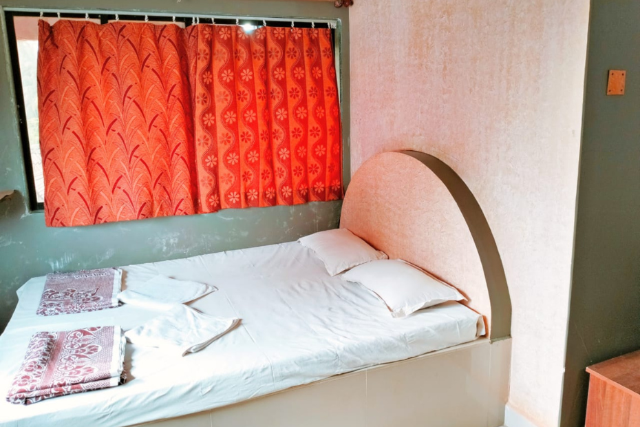 budget-resort-in-malvan